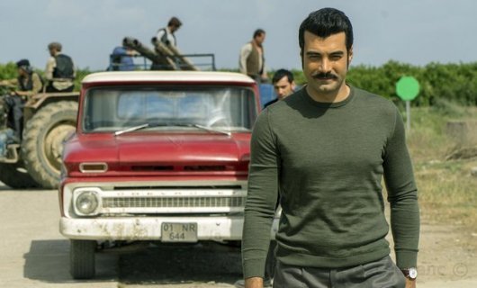 Кадр из турецкого сериала Однажды в Чукурова 2 серия