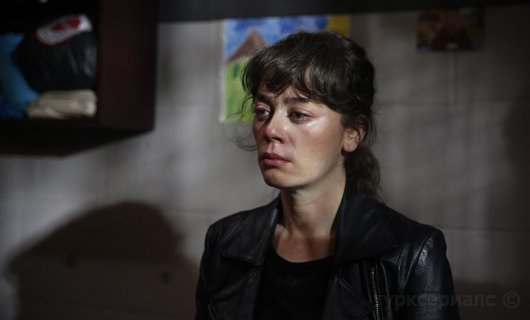 Кадр из турецкого сериала Дворик 10 серия